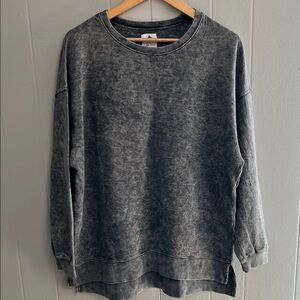 NWOT SweatShirt Like Love Large